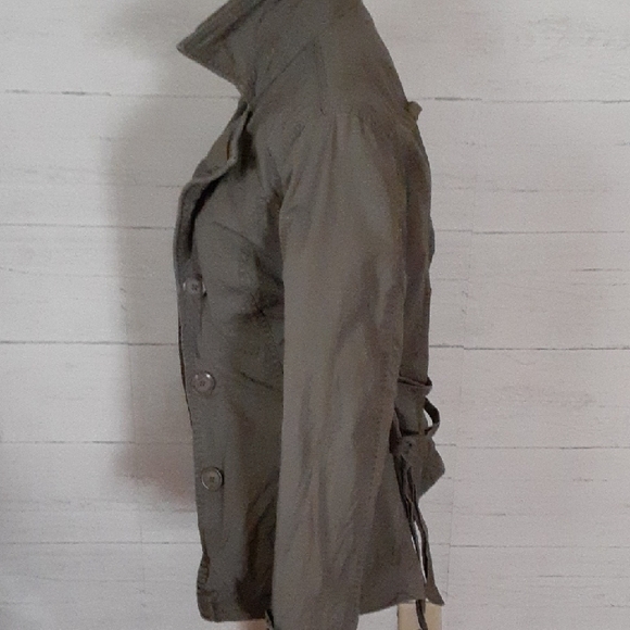 Olive Women's Utility Jacket - Picture 4 of 10